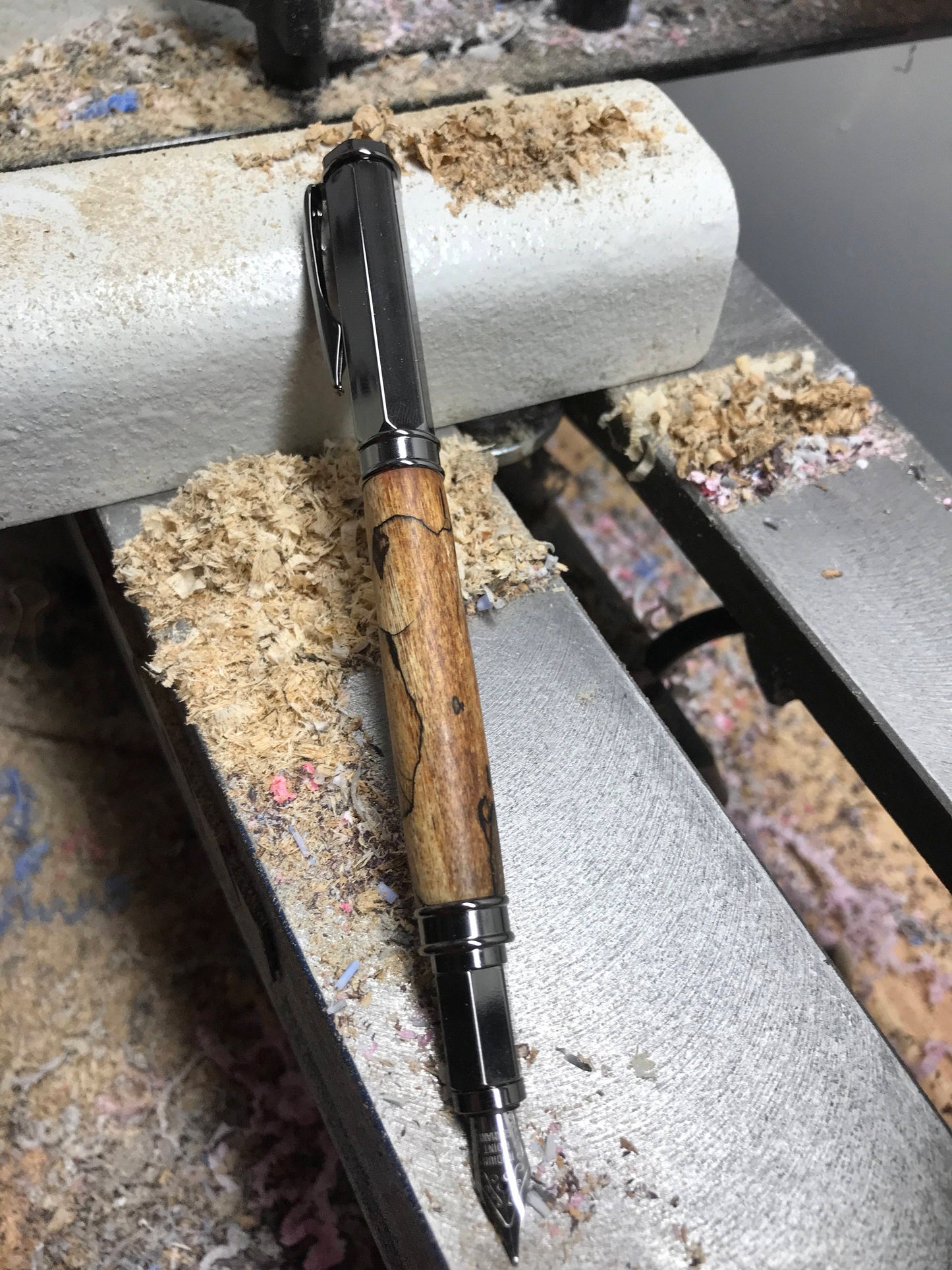 Magnetic Vertex Fountain Pen